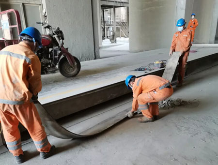 配合上?？蛻魧?duì)水泥制成車間地磅進(jìn)行改造